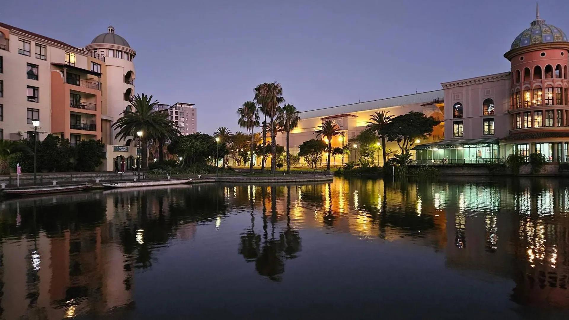 Apartment La Palmera - Island Club Canal Front Cape Town South Africa
